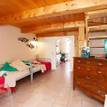 Genius Loci Cozy House With Garden In The Old Town Iun P4177